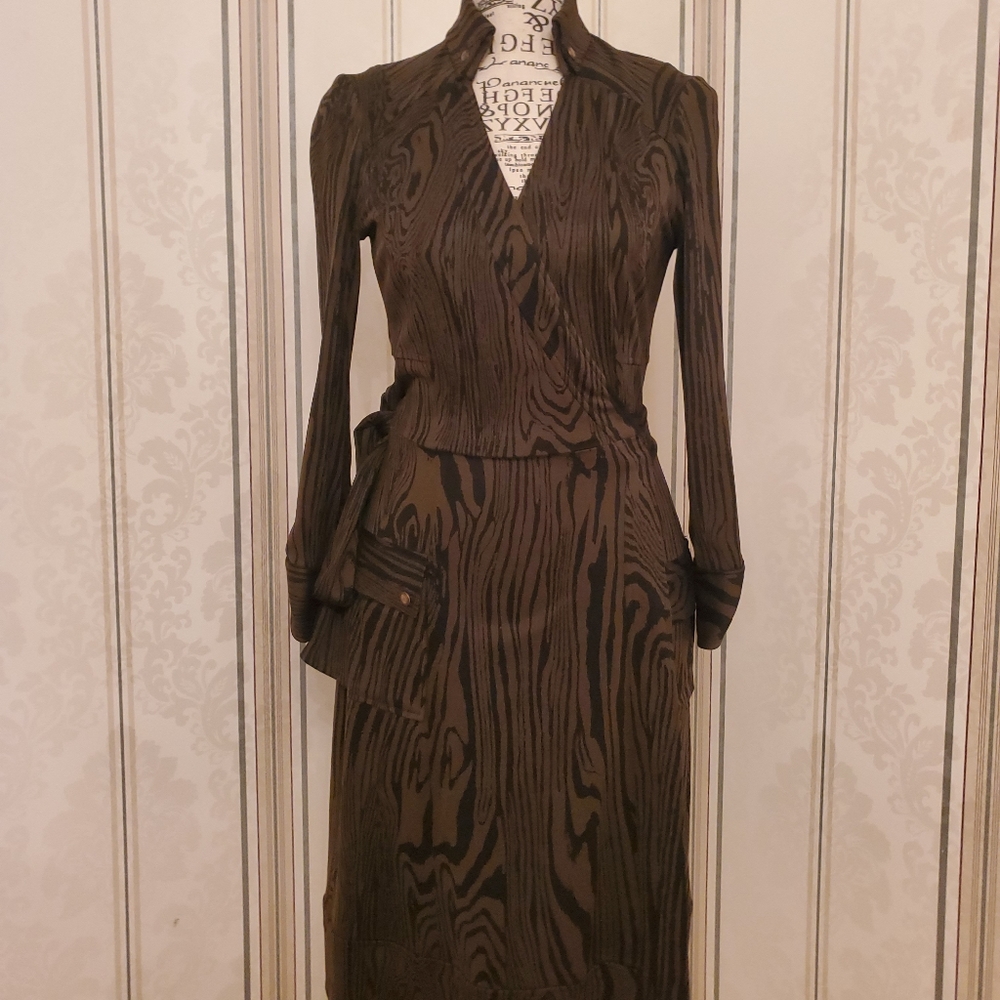 Diane Furstenberg wrap dress Sz 2